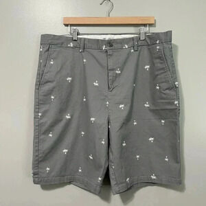 Old Navy Ultimate Slim Chino Shorts Palm Tree Pattern Gray and White